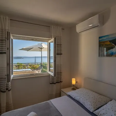 Private Golden Hour With A View Of Split Area Kaštel Sućurac