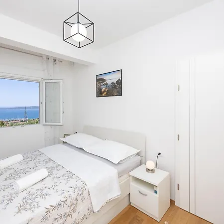 Private Golden Hour With A View Of Split Area * Kaštel Sućurac